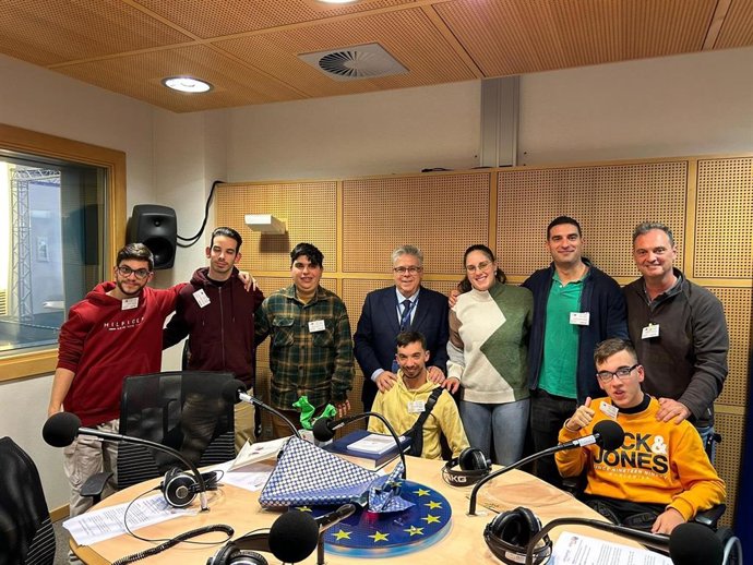 Los jóvenes de ASPACE Badajoz Radio visitan el Parlamento Europeo.