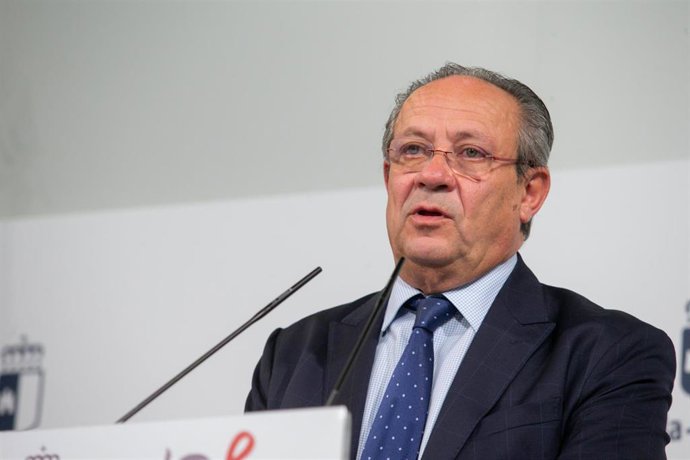 Archivo - El consejero de Hacienda, Administraciones Públicas y Transformación Digital, Juan Alfonso Ruiz Molina, en una foto de archivo