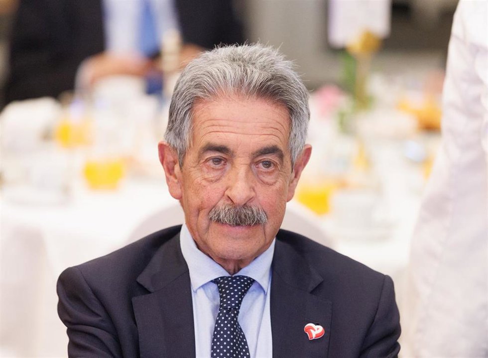 Archivo - El presidente de Cantabria, Miguel Ángel Revilla.