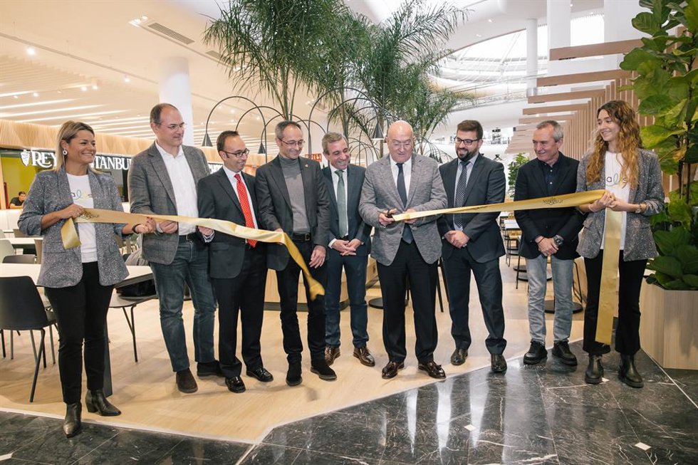 Vallsur inaugura La Chismería, su nueva zona de ocio y restauración
