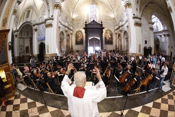 Archivo - Imagen de archivo de una actuación con la Coral Catedralicia. 