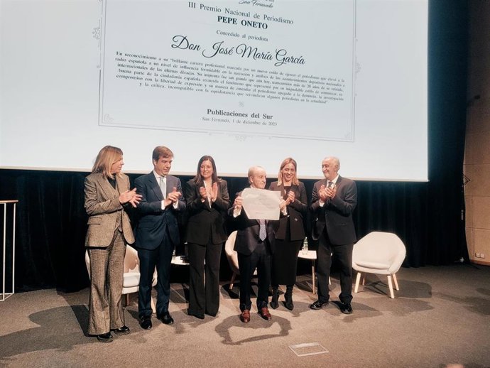 La presidenta de la Diputación de Cádiz, Almudena Martínez, en las VI Jornadas Nacionales de Periodismo de Publicaciones del Sur en San Fernando (Cádiz)