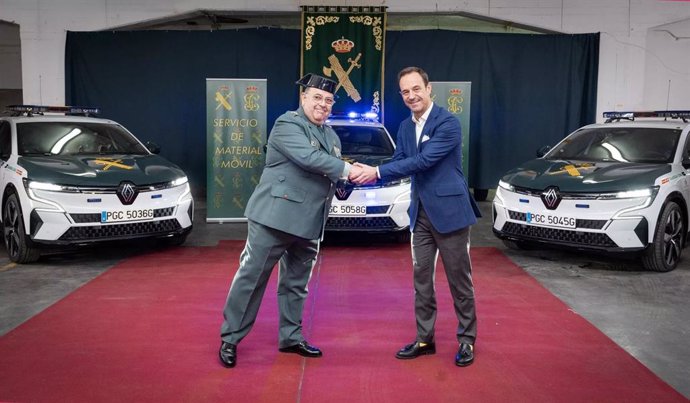 La Guardia Civil incorpora una flota de 118 unidades de Renault Megane 100% eléctricos a sus tareas de patrullaje.