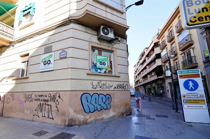 Archivo - Pintada en un edificio de la ciudad, en imagen de archivo