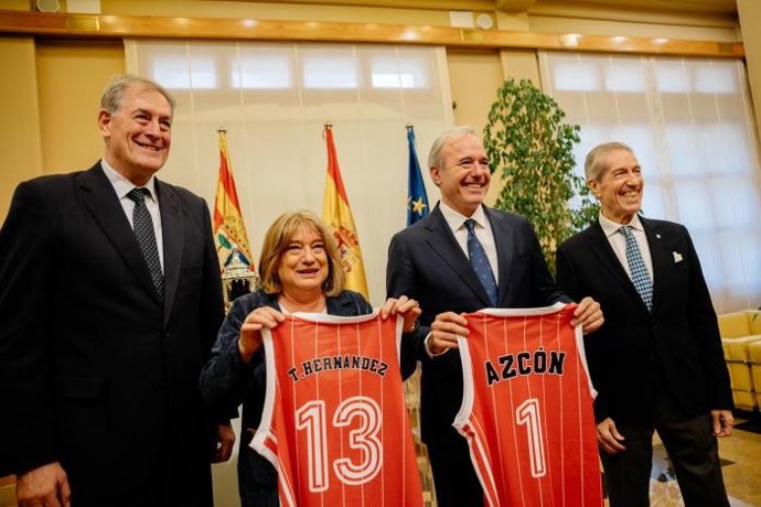 El CAI Zaragoza conmemora en la sede del Gobierno de Aragón junto a Jorge Azcón su primer título de Copa.