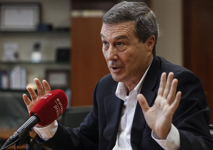 Archivo - Arxiu - El conseller de Sanitat de la Generalitat Valenciana, Marciano Gómez,