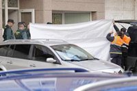 Descartan la implicación de terceras personas en el crimen de Sigüeiro (A Coruña) y la puerta del piso no estaba forzada