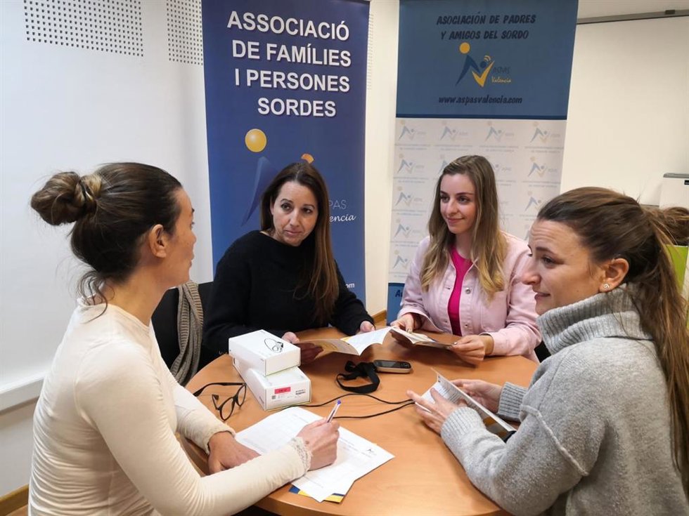 CaixaBank y Fundación Bancaja conceden ayudas por 150.000 euros a 15 proyectos de inclusión de personas con diversidad funcional en la Comunitat Valenciana