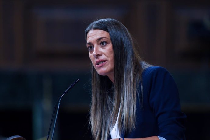 La diputada i portaveu de Junts, Miriam Nogueras, durant la primera sessió del debat d'investidura de Pedro Sánchez