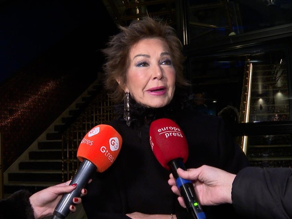 ANA ROSA QUINTANA EN LA FIESTA DE UNICORN