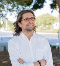 Portavoz de Sumar en comisión de RTVE reivindica el "concurso público" para "avanzar en la autonomía" del ente