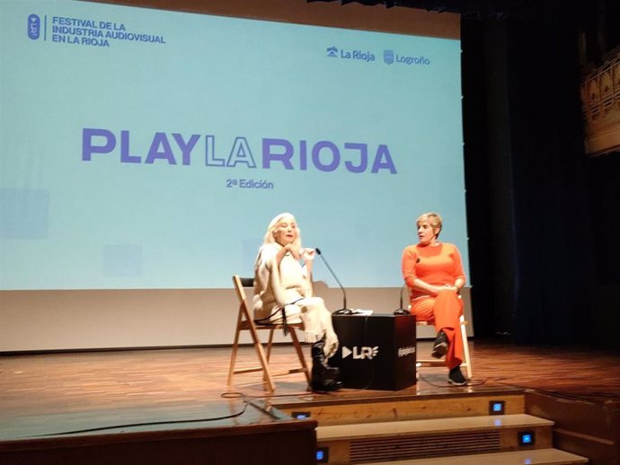 La periodista Mariola Cubells y la actriz Anabel Alonso analizan la industria audiovisual en el universo femenino dentro de las jornadas 'Play La Rioja' en Logroño