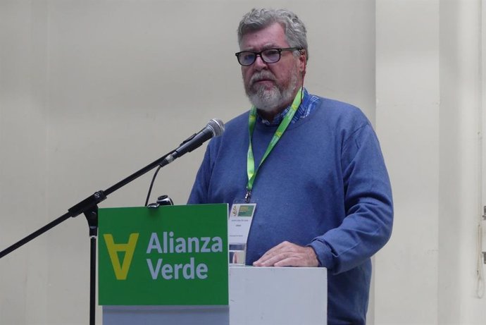 El coordinador de Alianza Verde, Junatxo López de Uralde, durante su intervención en la conferencia política de la formación.