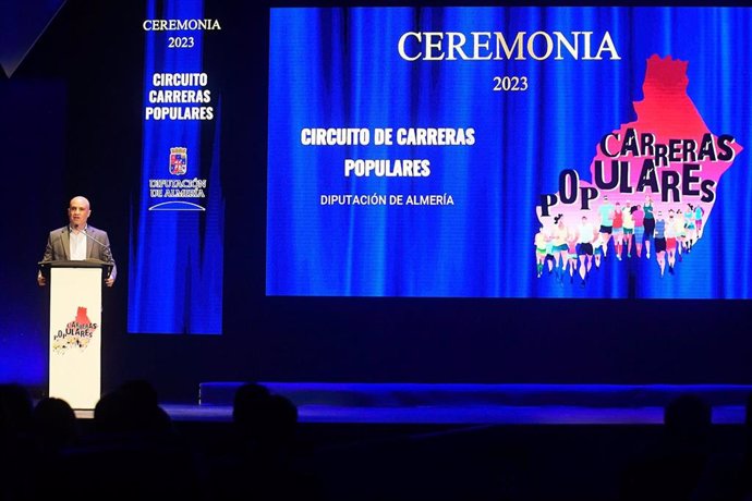 La Diputación de Almería ha puesto el broche de oro al circuito de Carreras Populares con la entrega de los premios.