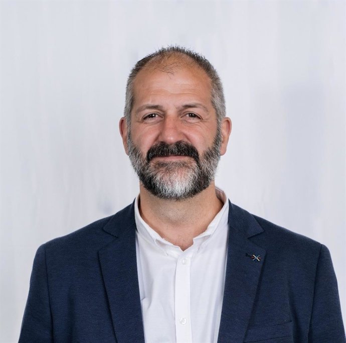 Archivo - El portavoz de CHA en el Ayuntamiento de La Almunia de Doña Godina, José Manuel Latorre Martínez.