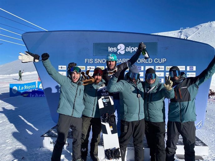 Lucas Eguibar logra su primer podio de la temporada en la Copa del Mundo de snowboard cross