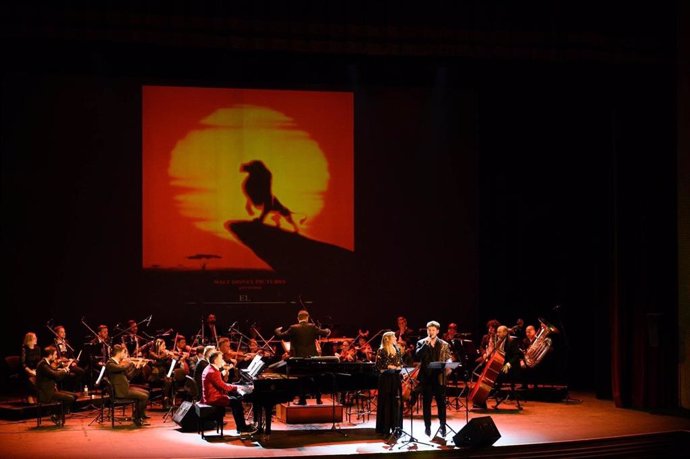 La Orquesta Ciudad de Almería comparte la magia musical de las películas más populares de Disney.