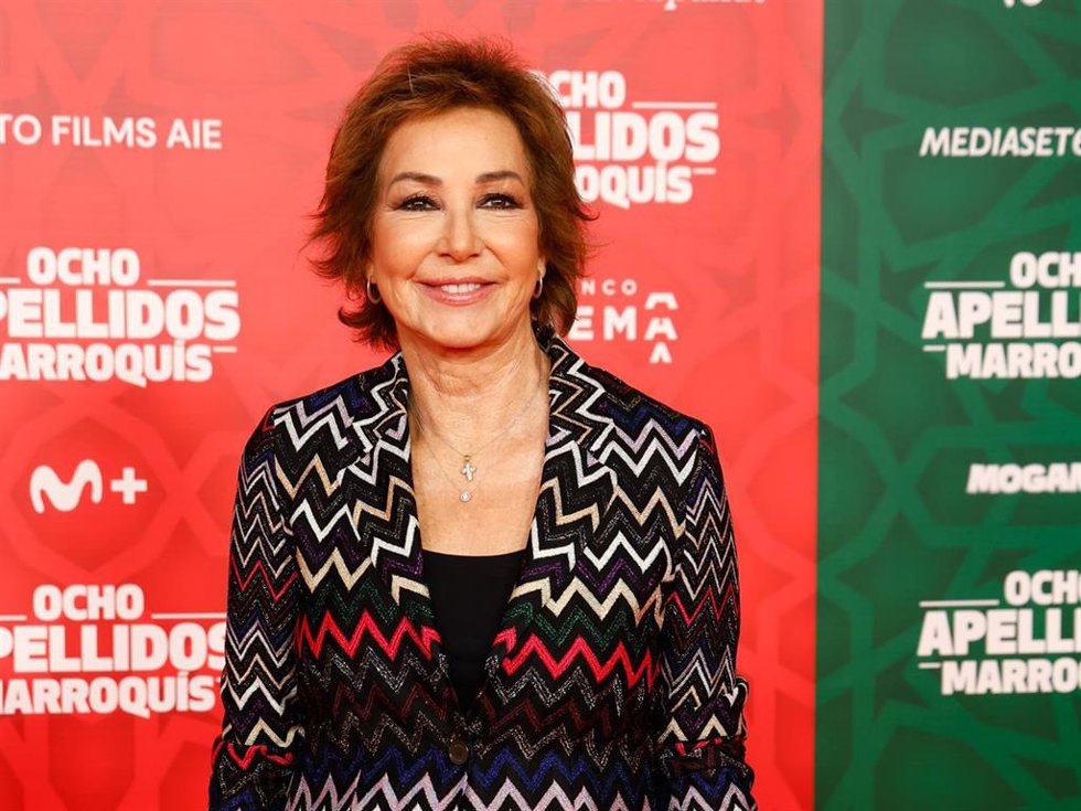 Ana Rosa Quintana en la premiere de "Ocho apellidos Marroquís" en los Cines Callao a 29 de Noviembre de 2023 en Madrid (España).    OCHO APELLIDOS MARROQUÍS;PELÍCULA;ESTRENO;CINE;FAMOSOS;EVENTO;PHOTOCALL    Jose Velasco / Europa Press    29/11/2023
