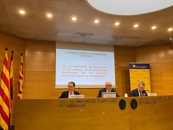 El Port de Tarragona y el Icat han abordado el derecho portuario con unas jornadas