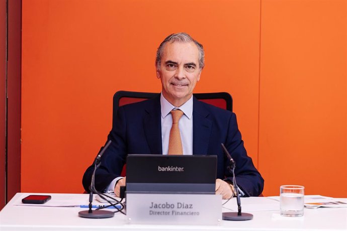 Archivo - El director financiero de Bankinter, Jacobo Díaz, durante la presentación de los resultados del tercer trimestre de Bankinter, a 19 de octubre de 2023, en Madrid (España).