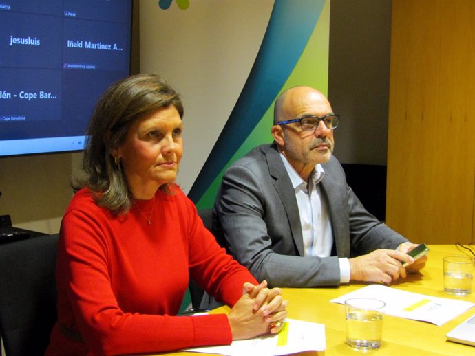 Rueda de prensa del presidente de Acave, Jordi Martí, junto a la gerente, Catiana Tur