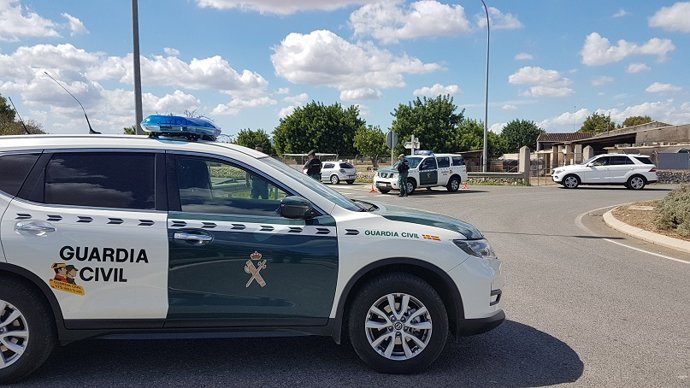 Vehículo de la Guardia Civil en Inca.