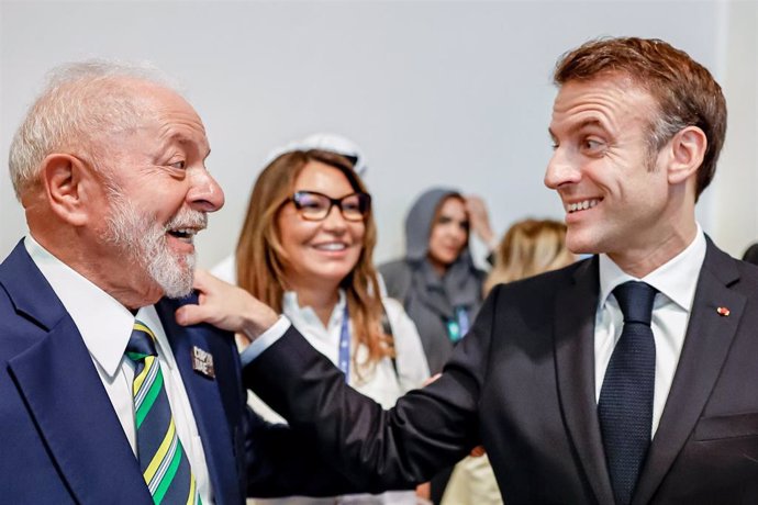 El presidente de Brasil, Luiz Inácio Lula da Silva, y el presidente de Francia, Emmanuel Macron
