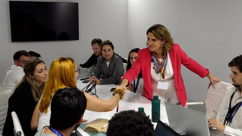 La vicepresidenta tercera y ministra para la Transición Ecológica y Reto Demográfico, Teresa Ribera, en la Cumbre del Clima de Dubai (COP28).