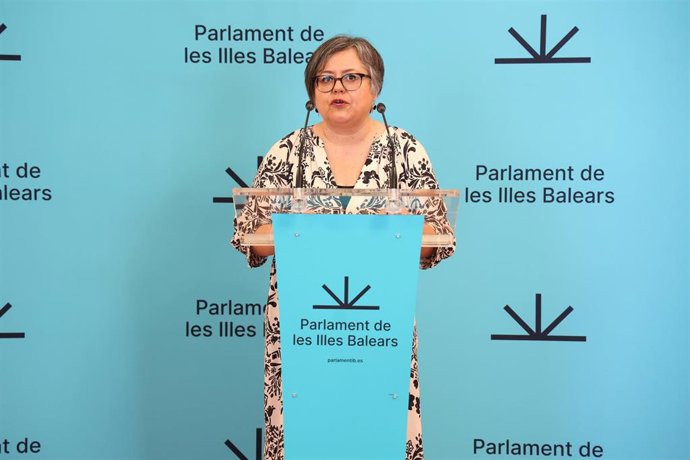 Archivo - La diputada de Unidas Podemos en el Parlament, Cristina Gómez.