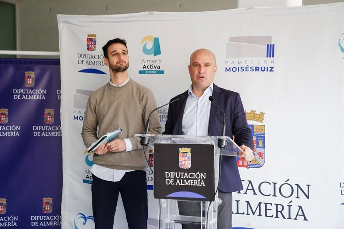 Diputación y Ayuntamiento presentan la programación de 'Navidad en Purchena'