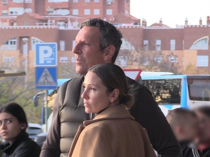 Joaquín Prat presume de su relación con Alexia Pla en Sevilla