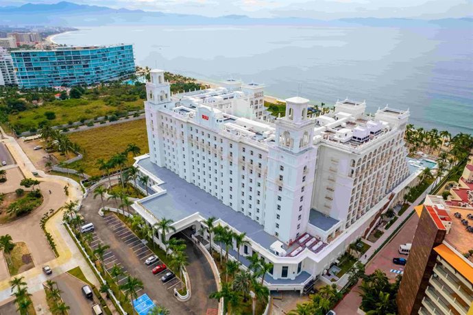 El Riu Palace Pacifico reabre tras una reforma integral convertido en un establecimiento 'solo adultos'