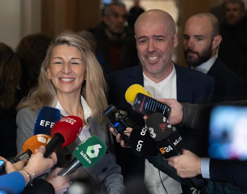 La vicepresidenta segunda y ministra de Trabajo y Economía Social, Yolanda Díaz y el secretario general de CCOO, Unai Sordo, 