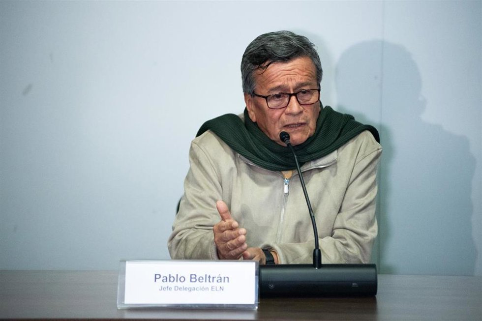Archivo - El portavoz de la delegación del Ejército de Liberación Nacional, Israel Ramírez Pineda, también conocido como Pablo Beltrán