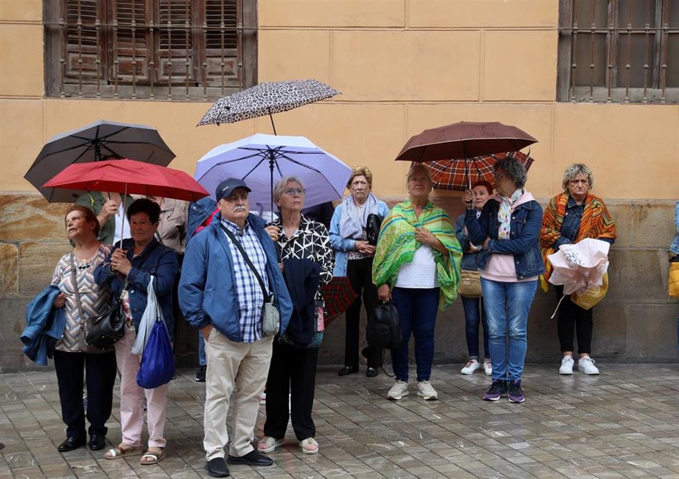 Archivo - Imagen de archivo de turistas.