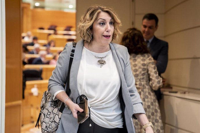 Archivo - La senadora del PSOE, Susana Díaz, a su salida de una sesión de control al Gobierno en el Senado, a 26 de abril de 2022, en Madrid (España)
