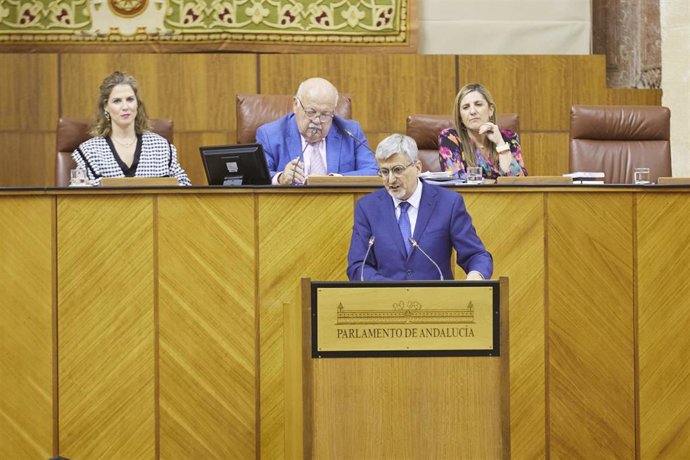 Archivo - El diputado del Grupo Parlamentario Socialista José Aurelio Aguilar, en una foto de archivo en el Parlamento andaluz.