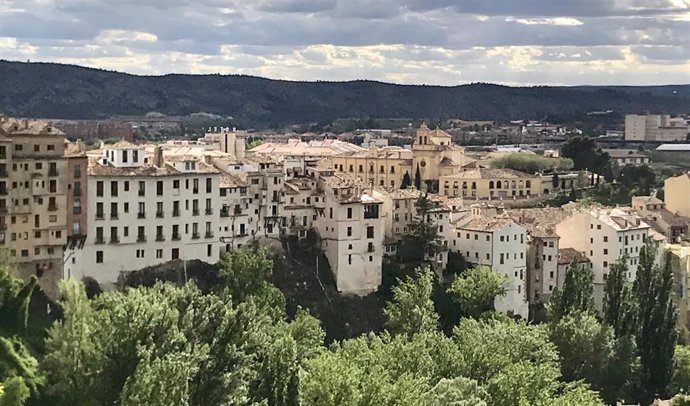 Archivo - Panorámica de Cuenca