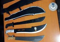 Las lesiones por armas blancas están en cifras similares a 2022, con más detenidos e incautaciones en el Plan Antibandas