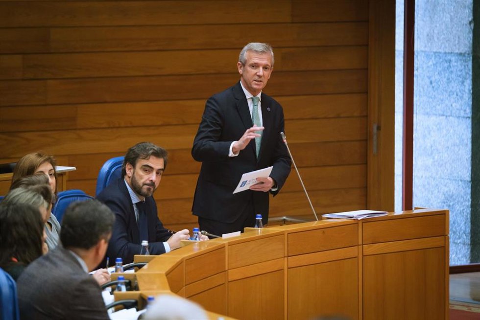 El presidente de la Xunta, Alfonso Rueda, durante la sesión de control.