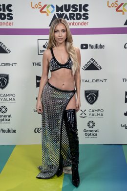 Archivo - La cantante Ana Mena posa durante el photocall de los 40 Music Awards 2023, en el Wizink Center, a 3 de noviembre de 2023, en Madrid (España). La gala final de los 40 Music Awards reúne a destacados artistas nacionales e internacionales y a nu