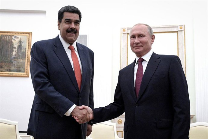 Archivo - Reunión entre el presidente de Venezuela, Nicolás Maduro, y su homólgo ruso, Vladimir Putin, en 2019 en Moscú