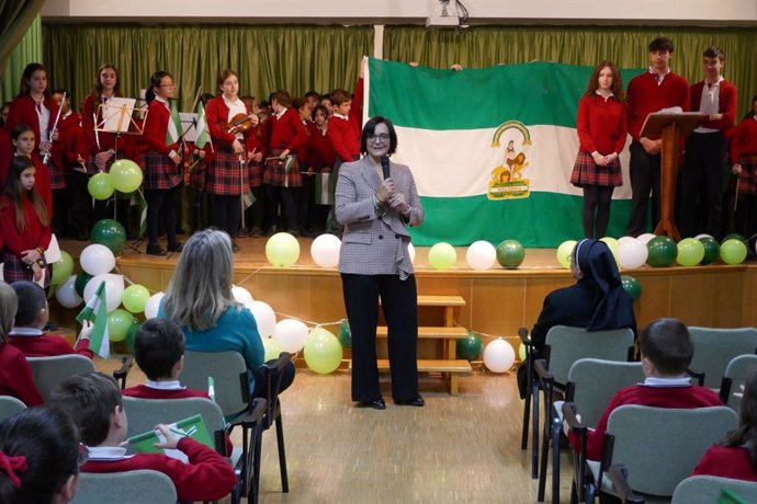Los centros educativos celebran con diversas actividades el Día de la Bandera de Andalucía.