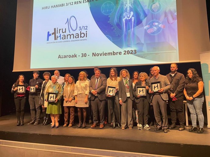 Acto de conmemoración del décimo aniversario de la Asociación de Daño Cerebral Adquirido Infantil Hiru Hamadi 3/12.