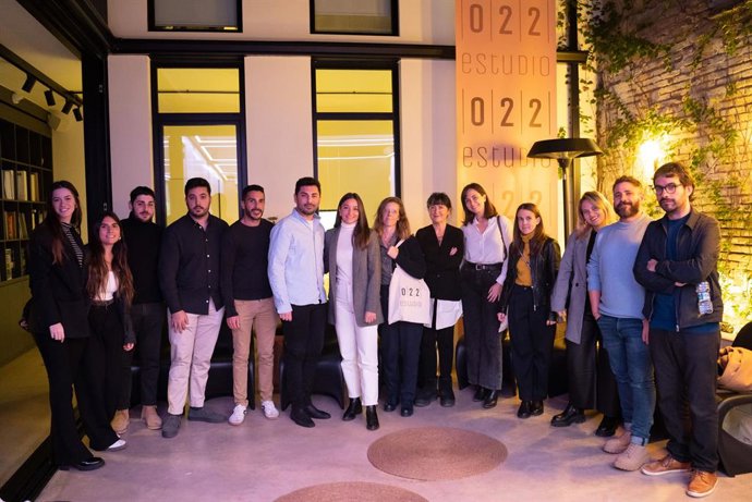 Coloquio sobre la mujer en la arquitectura y el diseño.