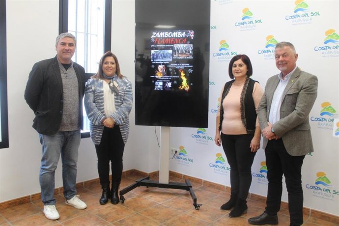 Presentación de la zambombá flamenca de Almáchar.