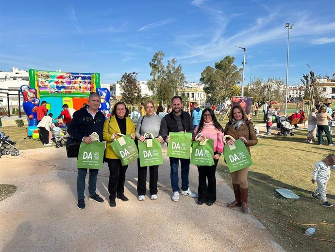 Imagen del acto organizado por la Junta de Andalucía en Carmona (Sevilla) para celebrar el Día de la Infancia. (Foto de archivo).
