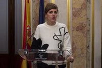 Sumar acusa a Podemos de "deslealtad" por al irse al Mixto y le exige no poner en riesgo el Gobierno