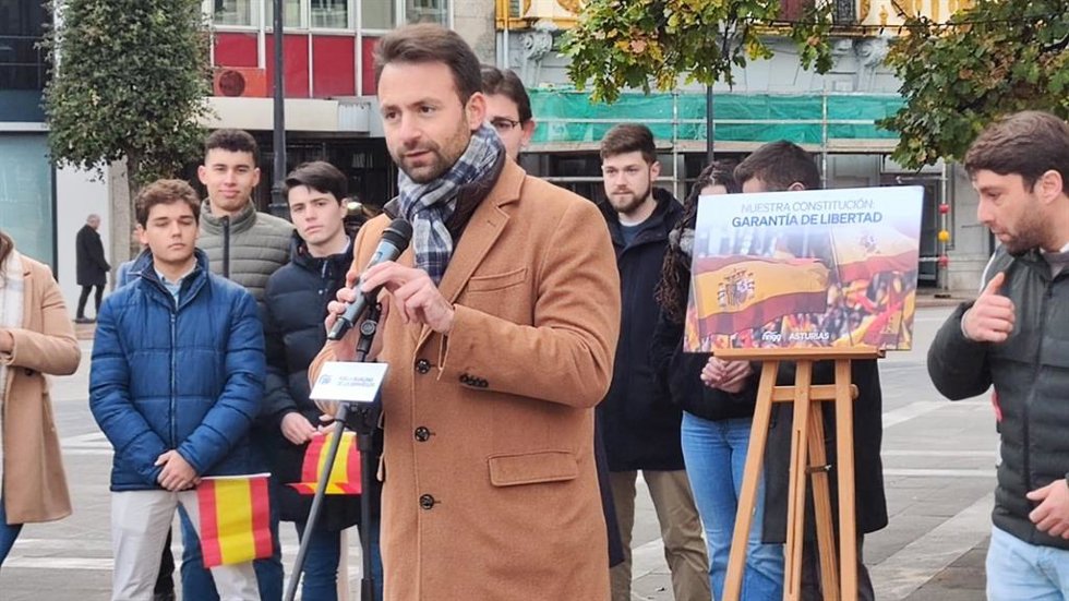 Álvaro Queipo durante el Acto por el Día de la Constitución.