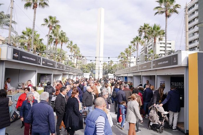 La Feria 'Sabores Almería' "conquista" a los almerienses en su nueva ubicación